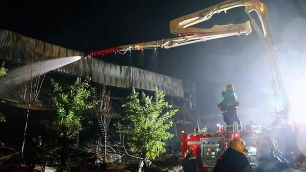 河南鋼結構廠房火災現場